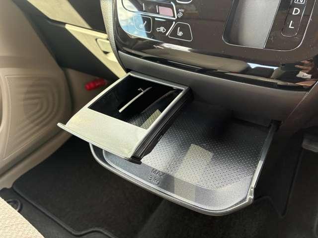 デイズ 660 X 4WD 9インチナビ バックカメラ USBソケット(19枚目)