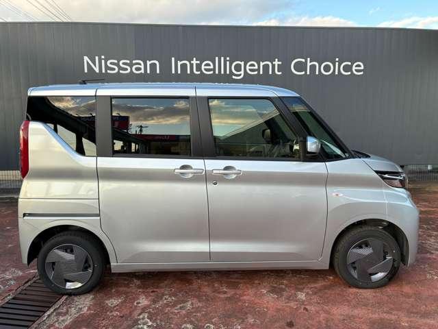 ルークス 660 S 4WD 9インチナビ バックカメラ シートヒーター(4枚目)