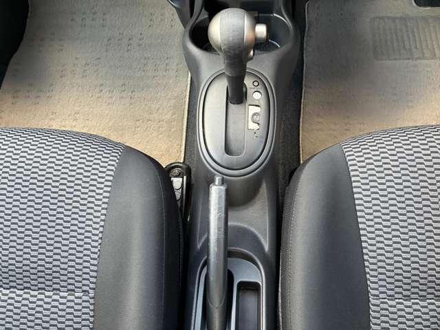 マーチ １．２　Ｘ　Ｖセレクション　７インチナビ　バックカメラ　新品夏タイヤ付（20枚目）