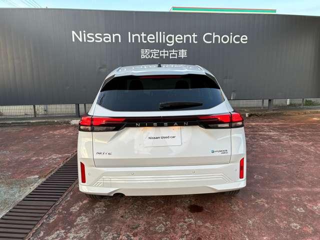 ノート １．２Ｓ　ＦＯＵＲ　４ＷＤ　５名　寒冷地仕様　９インチナビ　シートヒーター付（6枚目）