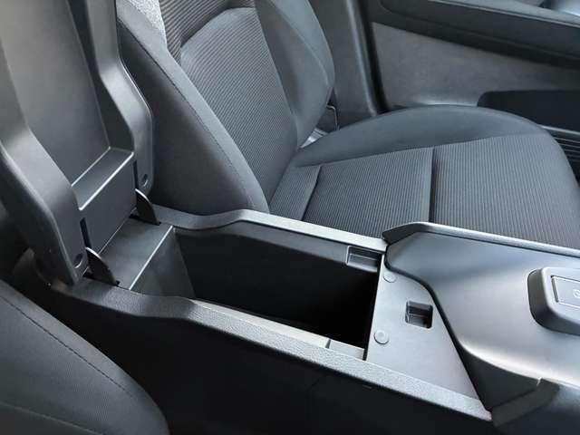 ノート １．２Ｓ　ＦＯＵＲ　４ＷＤ　５名　寒冷地仕様　９インチナビ　シートヒーター付（17枚目）