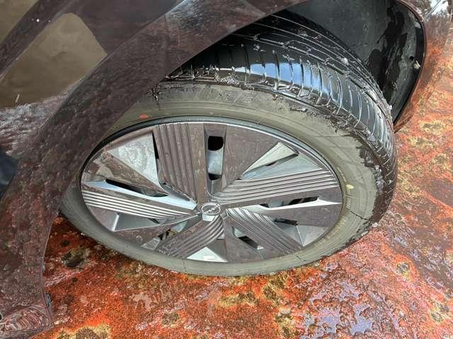 ノート １．２　Ｘ　ＦＯＵＲ　４ＷＤ　９インチナビ　ＥＴＣ２．０　ドラレコ　新品夏タイヤ（10枚目）