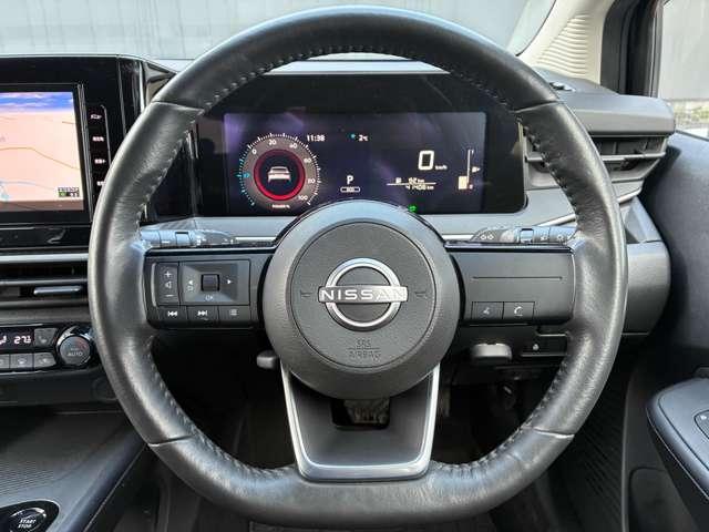 ノート １．２　Ｘ　ＦＯＵＲ　４ＷＤ　９インチナビ　ＥＴＣ２．０　ドラレコ　新品夏タイヤ（12枚目）