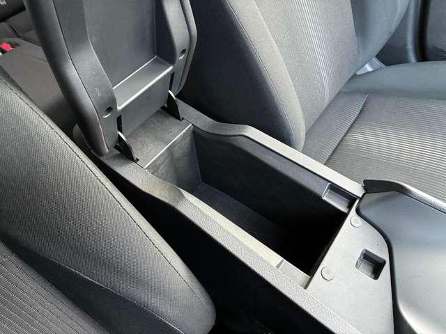 ノート １．２　Ｘ　ＦＯＵＲ　４ＷＤ　９インチナビ　ＥＴＣ２．０　ドラレコ　新品夏タイヤ（20枚目）