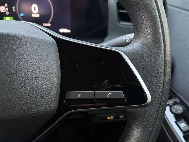 �n���h���E���̃X�C�b�`�Ńn���Y�t���[�ʘb�̑��삪�\�ł��i�O�O�j�^