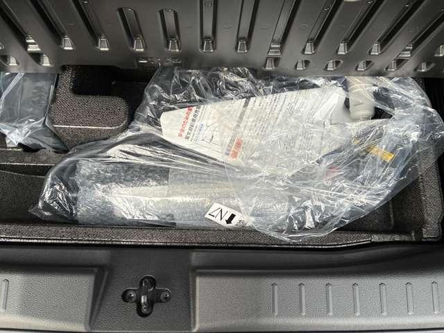 �R���g���[���{�b�N�X�t���̂Q�O�O�u�^�V�D�T���[�d�P�[�u���t�����t������Ă���܂��i�O�O��