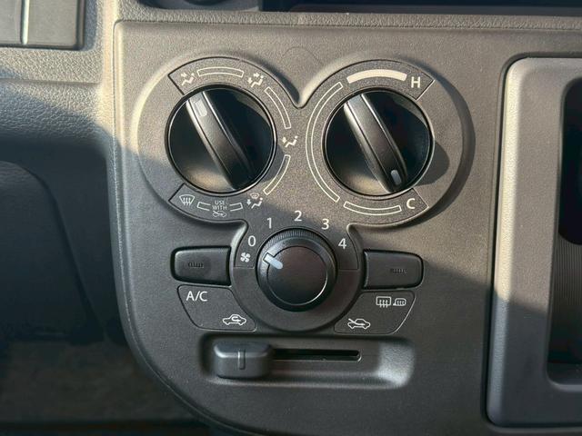 アルト Ｌ　４ＷＤ　７インチ純正ディスプレイオーディオ　Ｂｌｕｅｔｏｏｔｈ　ＵＳＢ　バックカメラ　衝突軽減ブレーキ　アイドリングストップ　コーナーセンサー　シートヒーター　純正１４インチスチールホイール（13枚目）