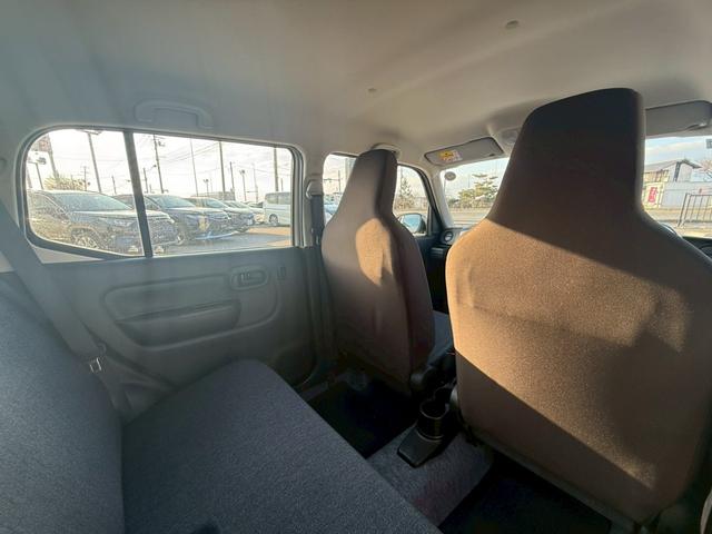 アルト Ｌ　４ＷＤ　７インチ純正ディスプレイオーディオ　Ｂｌｕｅｔｏｏｔｈ　ＵＳＢ　バックカメラ　衝突軽減ブレーキ　アイドリングストップ　コーナーセンサー　シートヒーター　純正１４インチスチールホイール（21枚目）