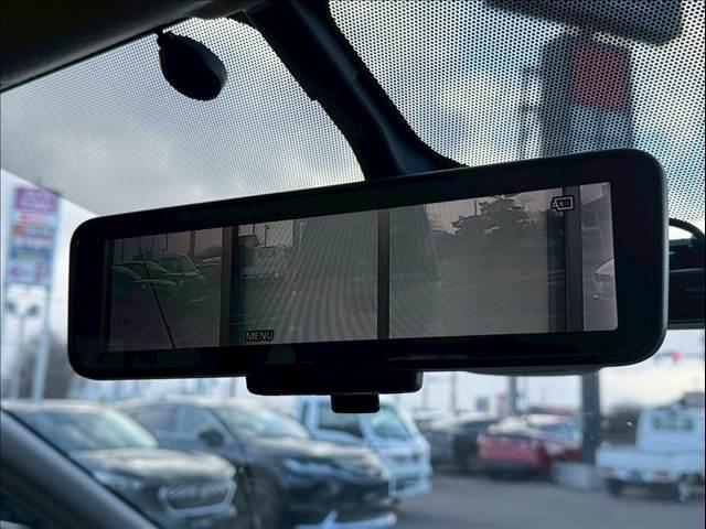 �f�W�^���C���i�[�~���[