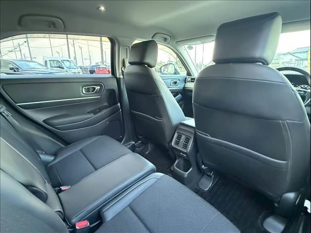 ヴェゼル ハイブリッド　ｅ：ＨＥＶ　Ｚ　純正９インチナビ　ブラインドスポットモニター　ハンズフリーパワーテールゲート　シートヒーター　ステアリングヒーター　パドルシフト　アダプティブクルーズコントロール　ワイパーデアイサー　Ｂモニター（22枚目）