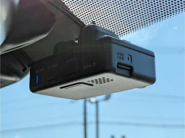 ノート ｅ－パワーニスモ　純正ナビ　ＴＶ　ＢＴ　アラウンドビューモニター　ＬＥＤライト　ＬＥＤフォグランプ　レーダークルーズ　デジタルインナーミラー　衝突軽減ブレーキ　障害物センサー　ドライブレコーダー　純正アルミ　ＥＴＣ（23枚目）