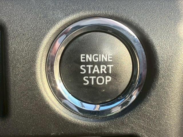 エスクァイア Ｇｉ　ブラックテーラード　ツインムーンルーフ　ＴＲＤエアロ　ＡＬＰＩＮＥ１０型ナビ　フリップダウンモニター　Ｂｌｕｅｔｏｏｔｈ　バックカメラ　両側電動スライドドア　ハーフレザーシート　クルコン　シートヒーター　オートハイビーム（17枚目）