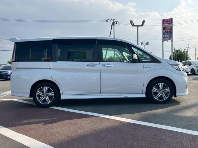 ステップワゴン スパーダ　ハイブリッド　Ｇ　ＥＸ　ホンダセンシング　ホンダセンシング　純正１０インチナビ　ＯＰエンジンスターター　アダプティブクルーズコントロール　レーンキープ　純正ドラレコ　Ｗエアコン　ＥＴＣ　シートヒーター　両側電動スライドドア　ハーフレザーシート（22枚目）