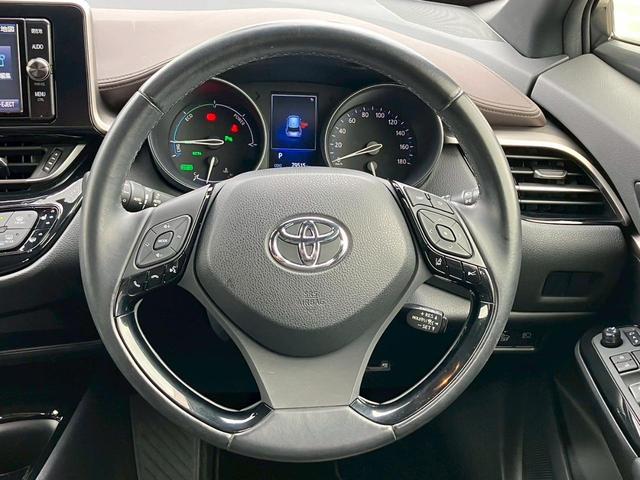 Ｃ－ＨＲ Ｇ　ＯＰシーケンシャルウィンカー　ＬＥＤヘッドライト　オートライト　ＬＥＤフォグ　オートハイビーム　純正ナビ　バックモニター　Ｂｌｕｅｔｏｏｔｈ　フルセグ　ＡＣＣ　レーンキープ　ブラインドスポットモニター（9枚目）