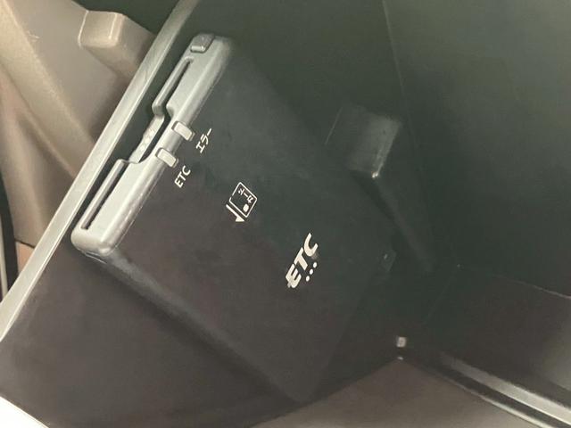 ＮＶ１００クリッパーバン ＧＸ　ワンオーナー　ナビ　フルセグＴＶ　ＢＴ　ＣＤ　ＤＶＤ　バックカメラ　衝突軽減ブレーキ　レーンキープ　横滑り防止　障害物センサー　オートライト　ＥＴＣ　ドライブレコーダー　純正ホイールキャップ　寒冷地（17枚目）