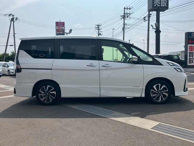 セレナ ハイウェイスターＶ　純正１０インチナビ　フリップダウンモニター　フルセグ　Ｂｌｕｅｔｏｏｔｈ　アラウンドビューモニター　アダプティブクルーズコントロール　衝突軽減ブレーキ　レーンキープ　障害物センサー　両側電動スライド（24枚目）