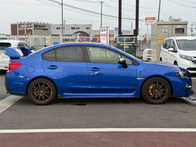 ＷＲＸ Ｓ４ ２．０ＧＴ－Ｓアイサイト　ＳＴＩフルエアロ　Ｄ２ブレーキシステム６ｐｏｄキャリパー　ドリルドローター　大型リアスポイラー　ビルシュタイン製ダンパー　ＲＡＹＳ製１８インチＡＷ　ＳＩ－ドライブ　アルカンターラシート　パワーシート（26枚目）