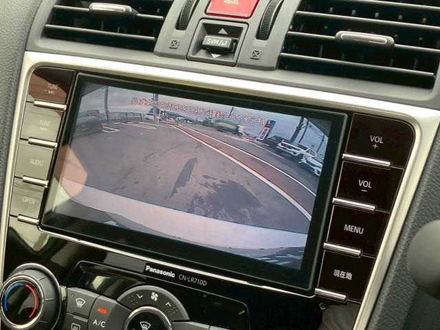 レヴォーグ ２．０ＧＴ－Ｓアイサイト　４ＷＤ　ＳＴＩエアロ　サスペンション　ＯＰサンルーフ　シートメモリー　シートヒーター　黒革シート　リアビークルディクション　純正ナビ　サイド　バックカメラ　ハイビームアシスト　電動パーキングブレーキ（12枚目）