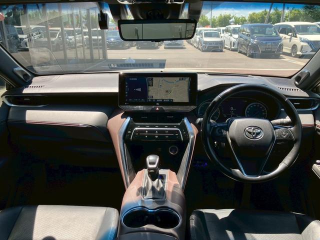 ハリアーハイブリッド Ｚ　レザーパッケージ　純正１２．３インチメモリーナビ　全周囲モニター　ＪＢＬプレミアムサウンド　衝突被害軽減ブレーキ　アダプティブクルーズ　ブラインドスポットモニター　ヘッドアップディスプレイ　アクセサリーコンセント（2枚目）
