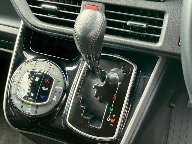 ヴォクシー ＺＳ　煌ＩＩ　４ＷＤ　モデリスタエアロ　１０インチナビ　１０．２インチフリップダウンモニター　ＴＶ　ＢＴ　バックモニター　両側電動スライドドア　クルーズコントロール　ＬＥＤライト　オートハイビーム　ドラレコ　ＥＴＣ（15枚目）
