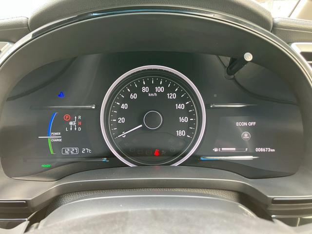 シャトル ハイブリッドＸ　ホンダセンシング　純正７インチナビ　フルセグ　バックカメラ　Ｂｌｕｅｔｏｏｔｈ　純正エアロ　衝突軽減ブレーキ　レーンキープアシスト　クルーズコントロール　ＥＴＣ　ハーフレザーシート　シートヒーター　パドルシフト（8枚目）