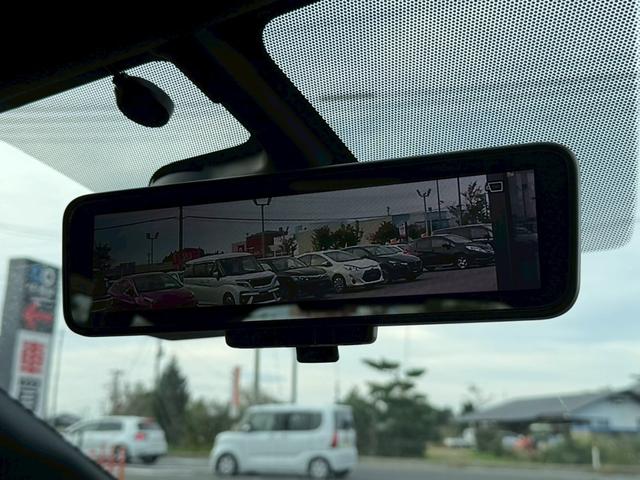 ノート ｅ－パワーニスモ　純正ナビゲーション　アラウンドビューモニター　ＬＥＤヘッドライト　純正ＡＷ　インテリジェントエマージェンシーブレーキ　車線逸脱警告　インテリジェントキー　シャークアンテナ　ＥＴＣ　Ｂｔ　ＤＶＤ　ＣＤ（14枚目）