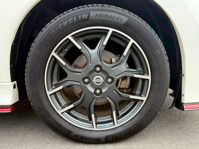 ノート ｅ－パワーニスモ　純正ナビゲーション　アラウンドビューモニター　ＬＥＤヘッドライト　純正ＡＷ　インテリジェントエマージェンシーブレーキ　車線逸脱警告　インテリジェントキー　シャークアンテナ　ＥＴＣ　Ｂｔ　ＤＶＤ　ＣＤ（30枚目）