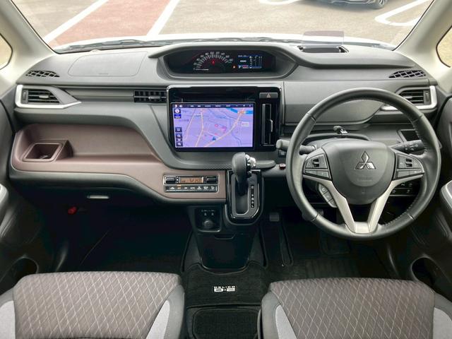 デリカＤ：２ カスタムハイブリッドＭＶ　全方位カメラパッケージ　４ＷＤ　１０インチナビ　全周囲カメラ　フルセグ　ＢＴ　ＵＳＢ　ＣＤ　ＤＶＤ　ＨＤＭＩ　ＡＣＣ　衝突軽減　レーンキープ　コーナーセンサー　アイドリングストップ　シートヒーター　両側電動スライドドア（2枚目）