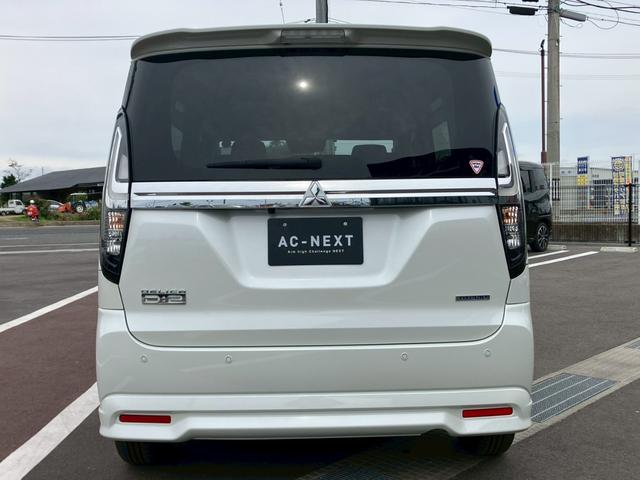 デリカＤ：２ カスタムハイブリッドＭＶ　全方位カメラパッケージ　４ＷＤ　１０インチナビ　全周囲カメラ　フルセグ　ＢＴ　ＵＳＢ　ＣＤ　ＤＶＤ　ＨＤＭＩ　ＡＣＣ　衝突軽減　レーンキープ　コーナーセンサー　アイドリングストップ　シートヒーター　両側電動スライドドア（6枚目）