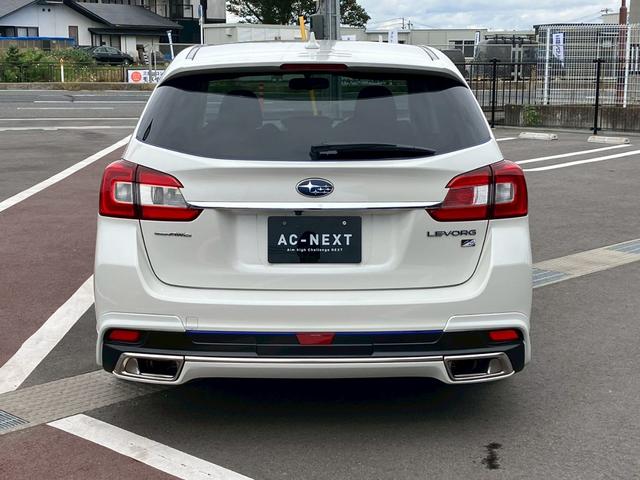 レヴォーグ １．６ＧＴ－Ｓアイサイト　純正７インチナビ　ＡＣＣ　パドルシフト　ＥＴＣ　フォグランプ　レーンキープ／バックカメラ　ＭＴモード　フルセグＴＶ　ＣＤ　ＤＶＤ　パワーシート　スマートキー　キーレス　衝突軽減ブレーキ　ＡＢＳ（6枚目）