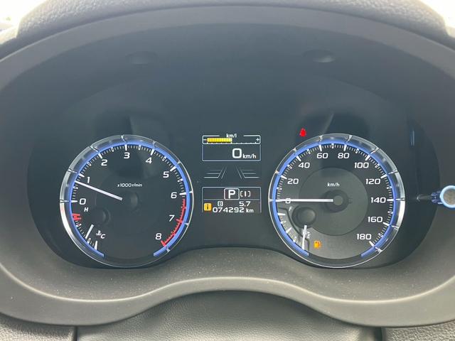 レヴォーグ １．６ＧＴ－Ｓアイサイト　純正７インチナビ　ＡＣＣ　パドルシフト　ＥＴＣ　フォグランプ　レーンキープ／バックカメラ　ＭＴモード　フルセグＴＶ　ＣＤ　ＤＶＤ　パワーシート　スマートキー　キーレス　衝突軽減ブレーキ　ＡＢＳ（8枚目）