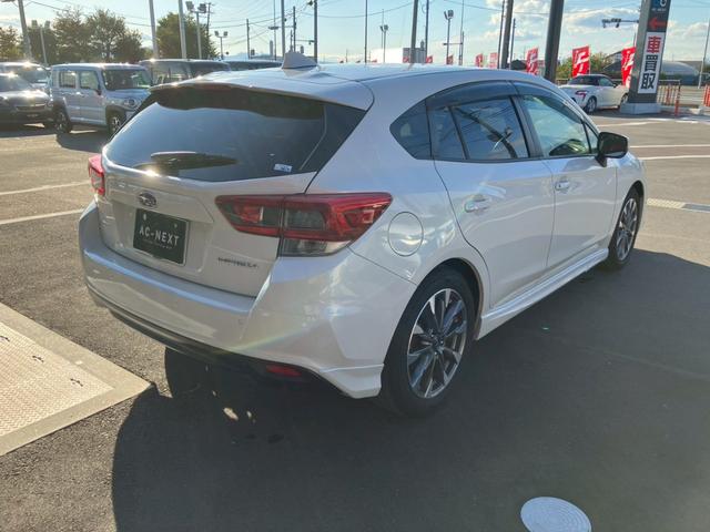 インプレッサスポーツ １．６ｉ－Ｓアイサイト　純正ナビ　アイサイト　サイドカメラ　フォグ　オートクルーズコントロール　バックカメラ　フルセグＴＶ　ＣＤ　Ｂｌｕｅｔｏｏｔｈ　パワーシート　オートライト　パドルシフト　レーンキープ　横滑り防止（18枚目）