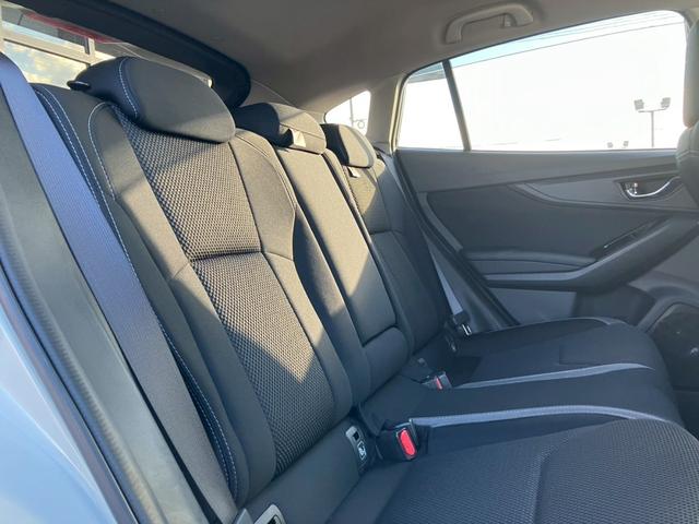 インプレッサスポーツ １．６ｉ－Ｓアイサイト　純正ナビ　アイサイト　サイドカメラ　フォグ　オートクルーズコントロール　バックカメラ　フルセグＴＶ　ＣＤ　Ｂｌｕｅｔｏｏｔｈ　パワーシート　オートライト　パドルシフト　レーンキープ　横滑り防止（22枚目）