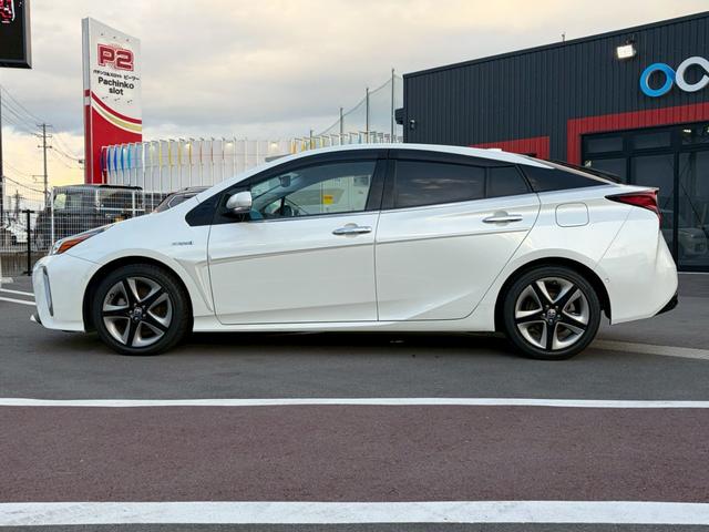 プリウス Aツーリングセレクション 純正ナビ フルセグTV Bluetooth 純正アルミ シートヒーター 運転席パワーシート シートカバー トヨタセーフティセンサー エマージェンシーブレーキ 障害物センサー ビルドインETC2.0(5枚目)