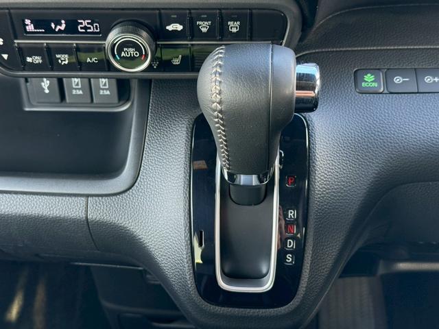 N-BOXカスタム G・Lターボホンダセンシング 純正8インチナビ シートヒーター 両側電動スライドドア バックモニター ACC Bluethooth DVD USB ドライブレコーダー ETC LEDヘッドライト フォグランプ レーンキープアシスト(12枚目)