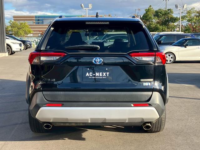 ＲＡＶ４ 　純正ＤＰ　ＡＣＣ　ドラレコ　バックカメラ　ＥＴＣ　フォグランプ　ステリングヒーター　シートヒーター　シートクーラー　ルーフレール　ＢＳＭ　合皮シート　パワーシート　スマートキー　キーレス　電格ミラー（6枚目）