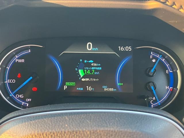 ＲＡＶ４ 　純正ＤＰ　ＡＣＣ　ドラレコ　バックカメラ　ＥＴＣ　フォグランプ　ステリングヒーター　シートヒーター　シートクーラー　ルーフレール　ＢＳＭ　合皮シート　パワーシート　スマートキー　キーレス　電格ミラー（8枚目）