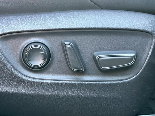 ＲＡＶ４ 　純正ＤＰ　ＡＣＣ　ドラレコ　バックカメラ　ＥＴＣ　フォグランプ　ステリングヒーター　シートヒーター　シートクーラー　ルーフレール　ＢＳＭ　合皮シート　パワーシート　スマートキー　キーレス　電格ミラー（18枚目）