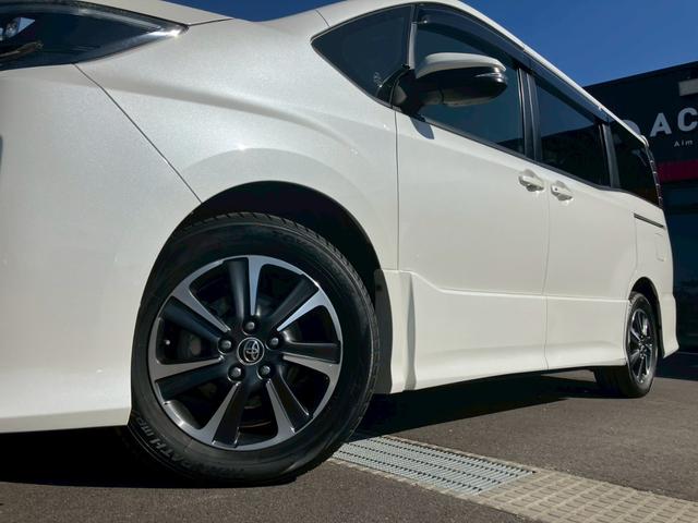 ノア Si 純正9インチナビ 12.1インチフリップダウンモニター 純正アルミ Bluetooth フルセグTV バックカメラ ドライブレコーダー ETC2.0 クルーズコントロール プリクラッシュセーフティー(7枚目)