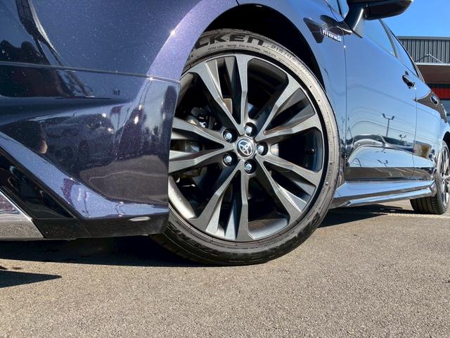 カローラツーリング ハイブリッド　ダブルバイビー　モデリスタエアロ　純正８インチナビ　フルセグ　バックカメラ　衝突軽減ブレーキ　レーンキープ　ブラインドスポットモニター　ハーフレザーシート　クリアランスソナー　オートハイビーム　ステアリングリモコン（7枚目）