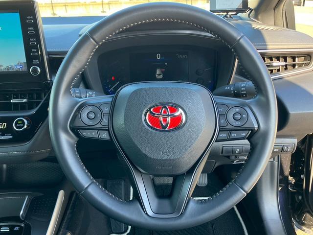 カローラツーリング ハイブリッド　ダブルバイビー　モデリスタエアロ　純正８インチナビ　フルセグ　バックカメラ　衝突軽減ブレーキ　レーンキープ　ブラインドスポットモニター　ハーフレザーシート　クリアランスソナー　オートハイビーム　ステアリングリモコン（9枚目）