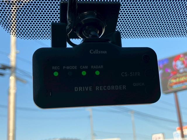 カローラツーリング ハイブリッド　ダブルバイビー　モデリスタエアロ　純正８インチナビ　フルセグ　バックカメラ　衝突軽減ブレーキ　レーンキープ　ブラインドスポットモニター　ハーフレザーシート　クリアランスソナー　オートハイビーム　ステアリングリモコン（17枚目）