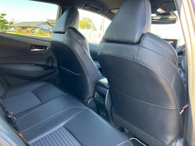 カローラツーリング ハイブリッド　ダブルバイビー　モデリスタエアロ　純正８インチナビ　フルセグ　バックカメラ　衝突軽減ブレーキ　レーンキープ　ブラインドスポットモニター　ハーフレザーシート　クリアランスソナー　オートハイビーム　ステアリングリモコン（24枚目）