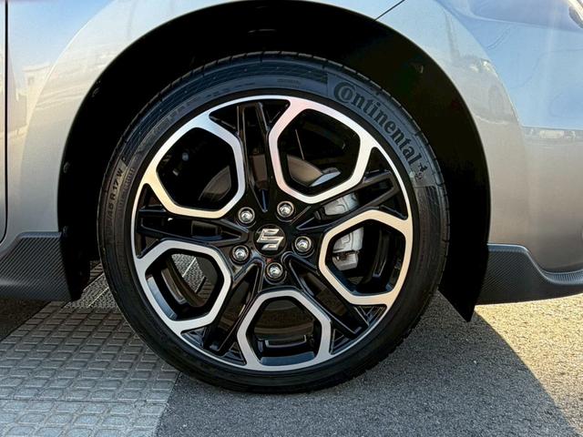 スイフトスポーツ ベースグレード　純正８インチナビ　全方位カメラ　純正アルミ　運転席シートヒーター　フルセグＴＶ　Ｂｌｕｅｔｏｏｔｈ　ＣＤ　プッシュスタート　パドルシフト　ＡＣＣ　ＥＴＣ　ドライブレコーダー　ブラインドスポットモニター（28枚目）