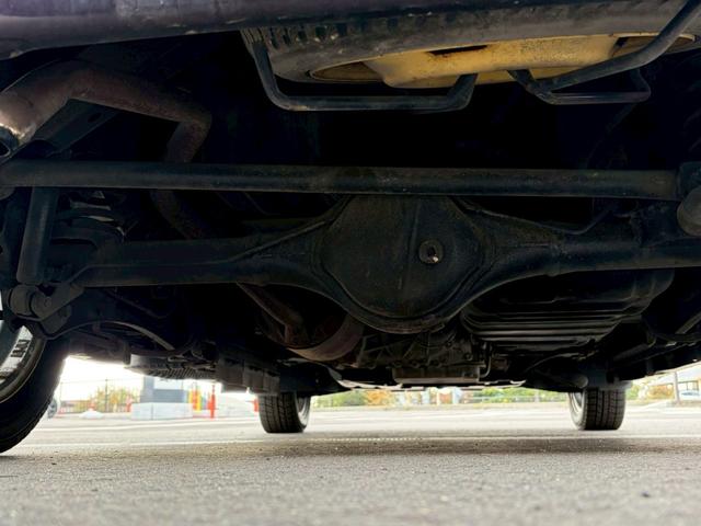 エブリイワゴン ＰＺターボスペシャル　助手席側電動オートステップ　純正アルミ　両側電動スライドドア　７インチ社外ナビ　フルセグＴＶ　Ｂｌｕｅｔｏｏｔｈ　運転席シートヒーター　ＨＩＤヘッドアンプ　フロントフォグランプ　フルタイム４ＷＤ（24枚目）