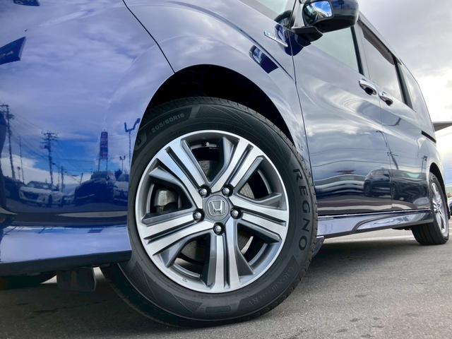 ステップワゴンスパーダ スパーダハイブリッド　Ｇ・ＥＸ　ホンダセンシング　純正９インチナビ　フルセグ　バックカメラ　ホンダセンシング　ハーフレザーシート　シートヒーター　ステアリングリモコン　クルーズコントロール　衝突軽減ブレーキ　レーンキープ　両側電動スライドドア　ＥＴＣ（7枚目）