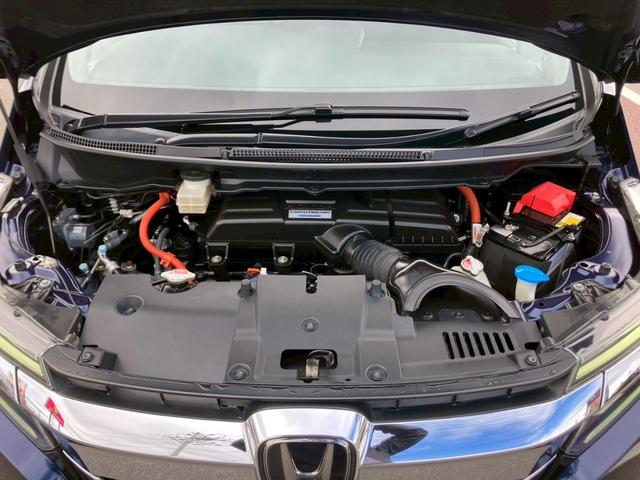 ステップワゴンスパーダ スパーダハイブリッド　Ｇ・ＥＸ　ホンダセンシング　純正９インチナビ　フルセグ　バックカメラ　ホンダセンシング　ハーフレザーシート　シートヒーター　ステアリングリモコン　クルーズコントロール　衝突軽減ブレーキ　レーンキープ　両側電動スライドドア　ＥＴＣ（32枚目）
