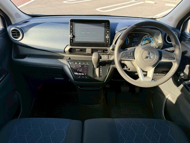 eKクロス T 純正9インチナビ シートヒーター 車線逸脱防止支援機能 衝突軽減ブレーキシステム オートマチックハイビーム バックモニター ステアリングリモコン LEDヘッドライト USBポート CD DVD TV(2枚目)