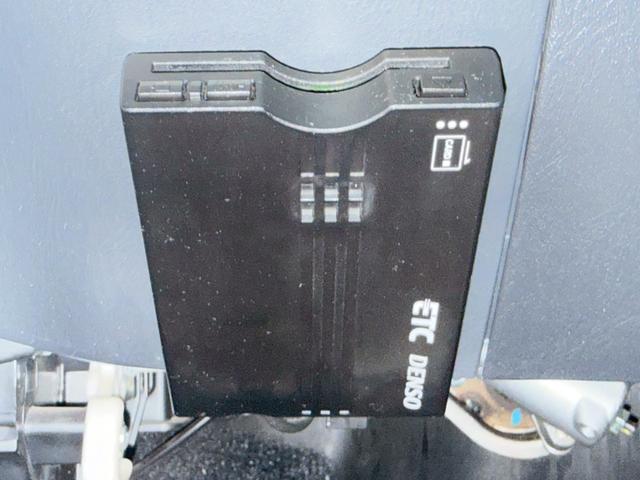 ジムニー ランドベンチャー 7インチナビ フルセグテレビ CD DVD シートヒーター パートタイム4WD ハーフレザーシート フォグランプ ドライブレコーダー Bluethooth 純正マッドガード 純正16インチAW ETC(15枚目)