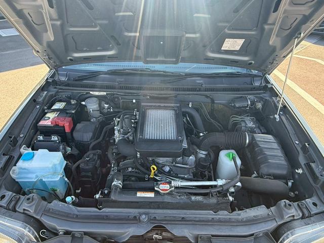 ジムニー ランドベンチャー 7インチナビ フルセグテレビ CD DVD シートヒーター パートタイム4WD ハーフレザーシート フォグランプ ドライブレコーダー Bluethooth 純正マッドガード 純正16インチAW ETC(24枚目)